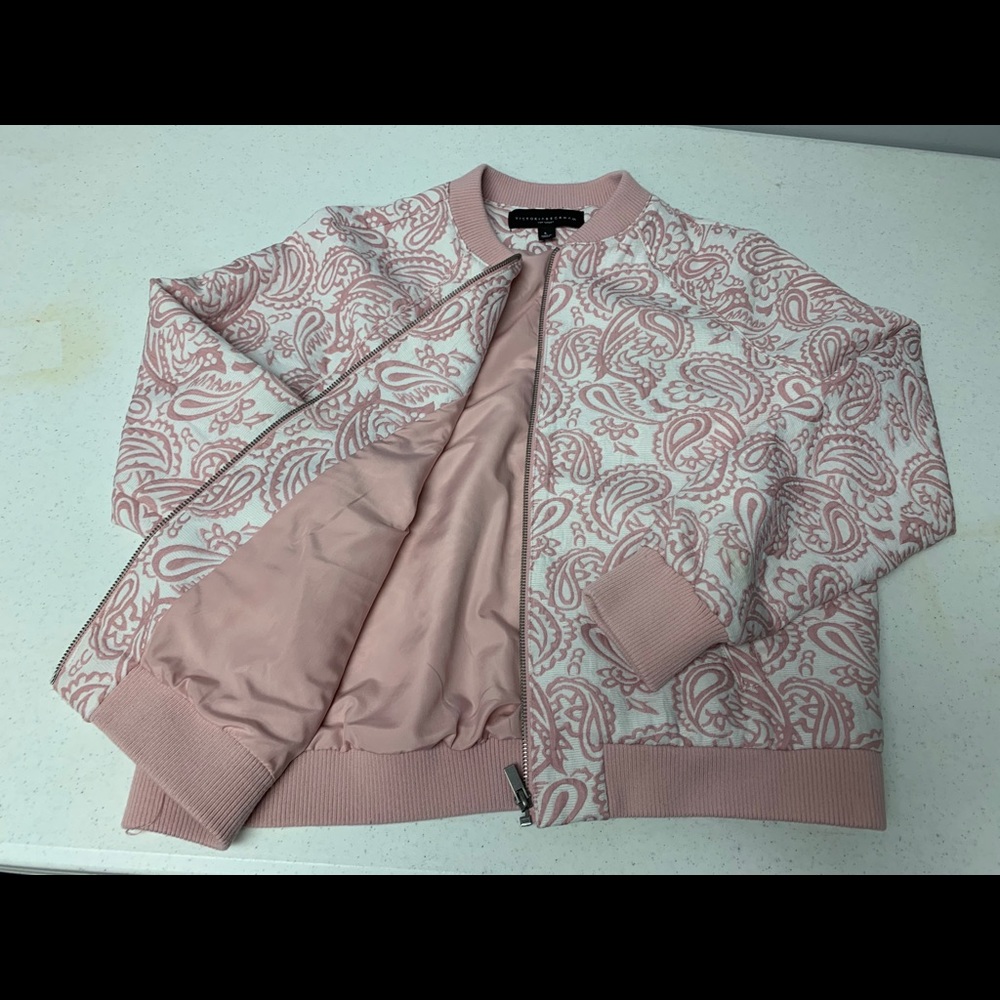Victoria Beckham for Target Pink Paisley Bomber Jacket and Shorts Set - Picture 5 of 8